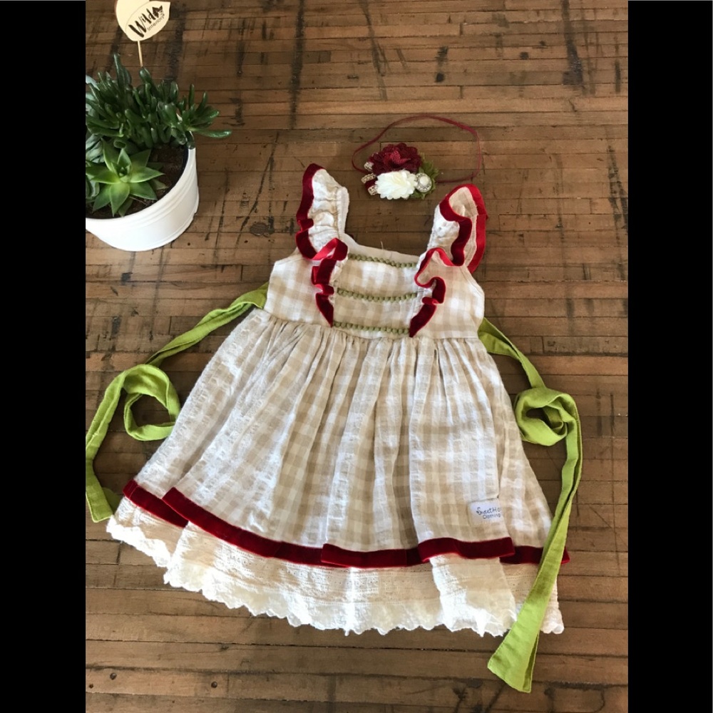Sweet honey Christmas dress